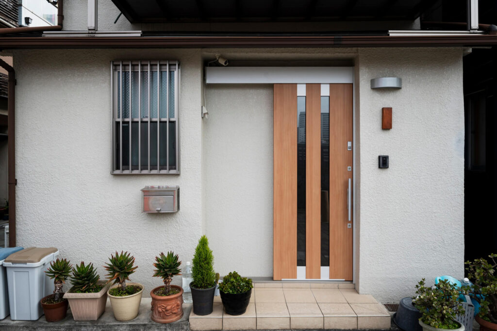 entrance door